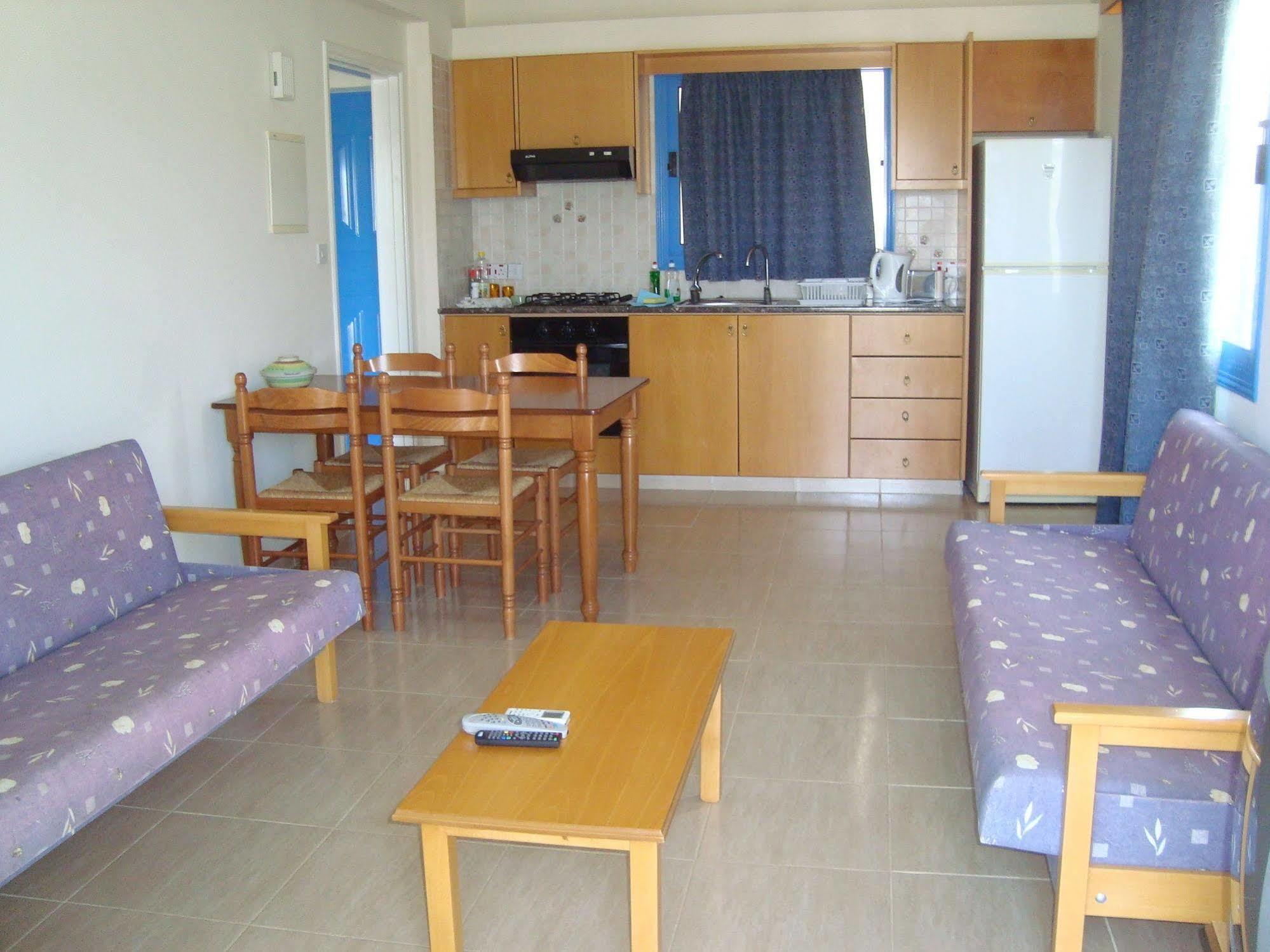 Socrates Apartments Polis 外观 照片